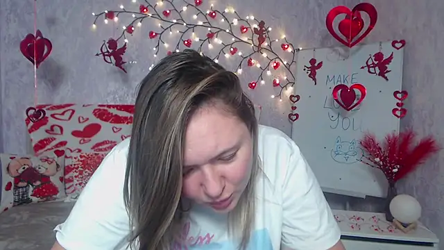 SallyVerda's cam snapshot