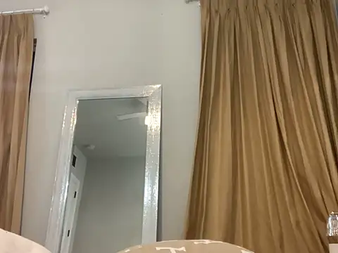 Alyssa_rhoades live sex cam