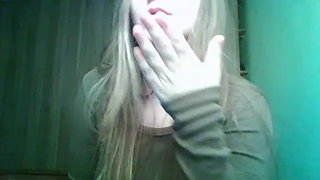 Evasapples's cam snapshot