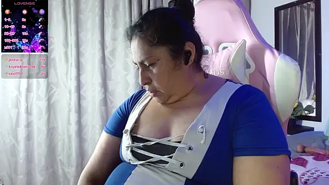 Keyla01_'s cam snapshot