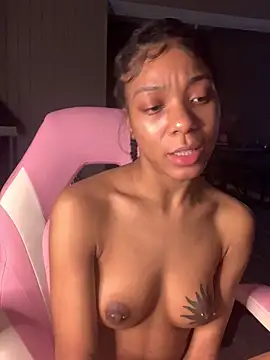 trinibarbieee's cam snapshot