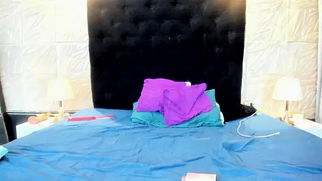 ChanelleJohnson_ live sex cam