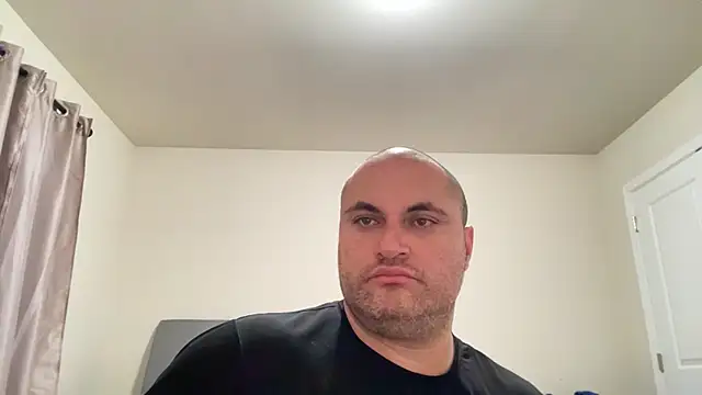 SluggishChase99's cam snapshot