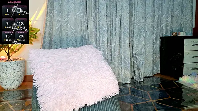 sweet_letty_1408's cam snapshot