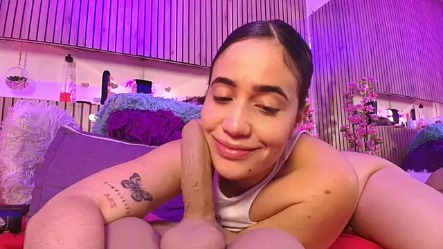 emily_madrid live sex cam