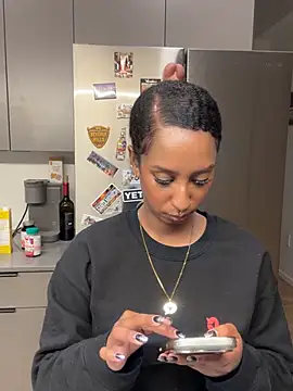 Your_Paris live sex cam