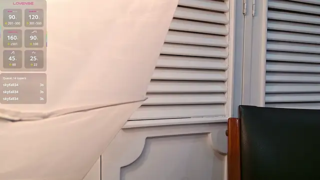 Adel_Nesbiit live sex cam