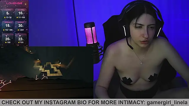 Gamergirl-Linela live sex cam