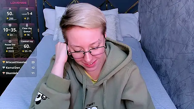 AlexandraGreen live sex cam