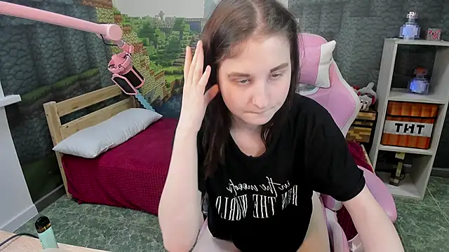 KiraDuvall live sex cam