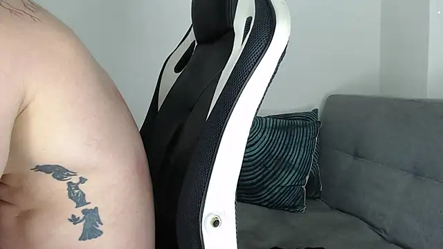 Angel_bran's cam snapshot