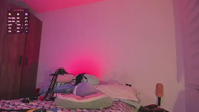 K2xxKrawl's cam snapshot