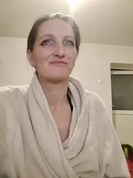 CrazyMaya39's cam snapshot