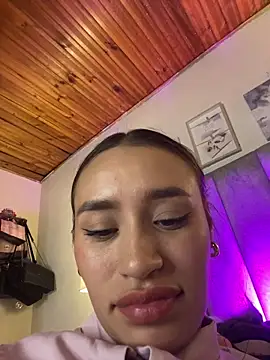 juliana-mancini's cam snapshot