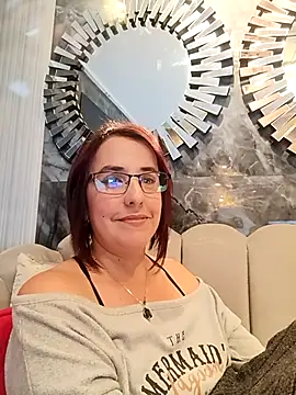 IsisBlake's cam snapshot