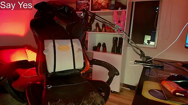 Miss_tentation's cam snapshot