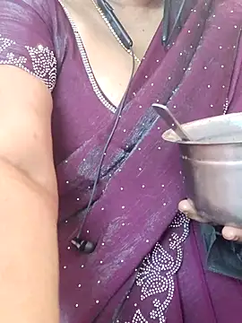 Tamil_Azhaghi25's cam snapshot