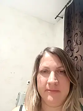 Stephania77727 live sex cam