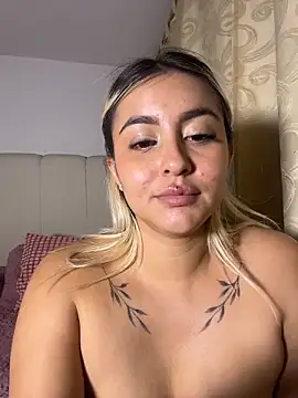 Elina_Hills live sex cam