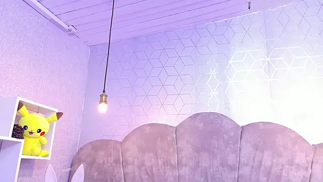 LilithAndLucifer69's cam snapshot