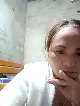 ngaytho004's cam snapshot