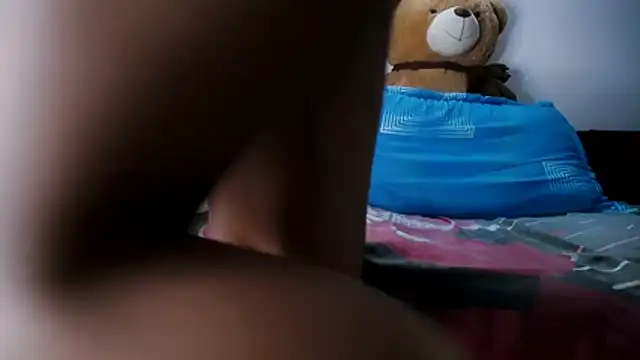 lou_anna's cam snapshot