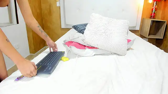 Milaspetite's cam snapshot