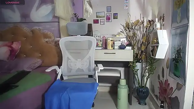 lyly_asian's cam snapshot