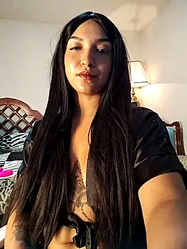 FallsForHerSmile's cam snapshot