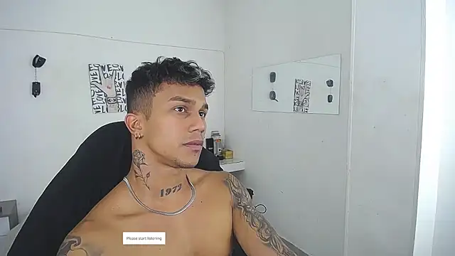 Leonard_Price live sex cam