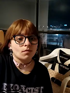 littlevalerie's cam snapshot