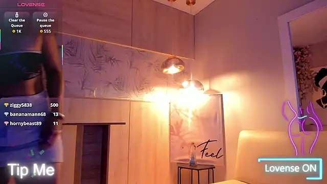 bonie_lov's cam snapshot