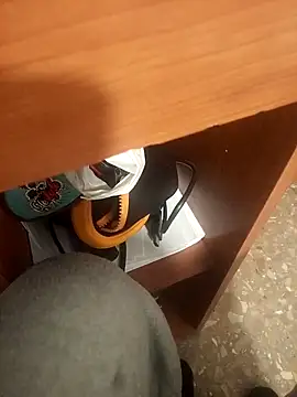 Valencianoo411's cam snapshot