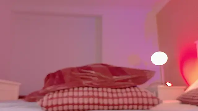 ParisFox_'s cam snapshot