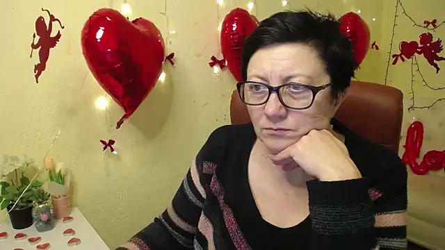 EmilyL0ve's cam snapshot