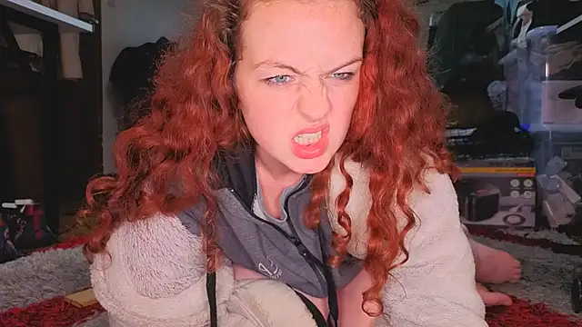 ENGLISHEMILY_69's cam snapshot