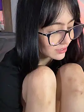 HinaSweet live sex cam