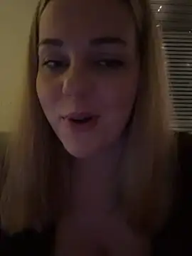 Lisaxtra live sex cam