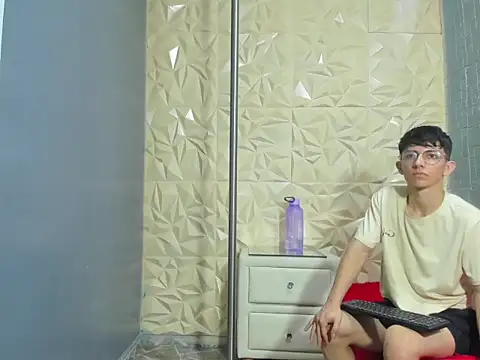 ElanGiraldo live sex cam