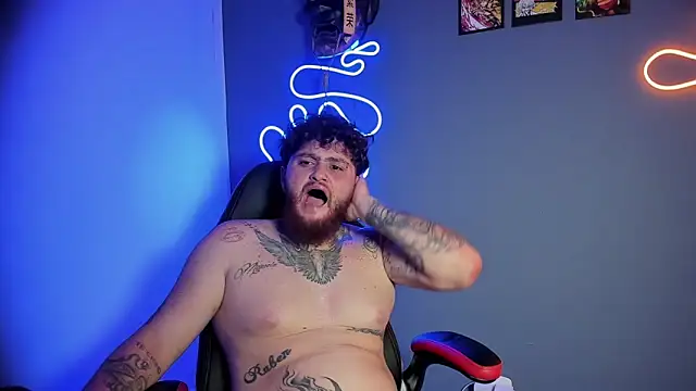 Ragnar_Larssen live sex cam