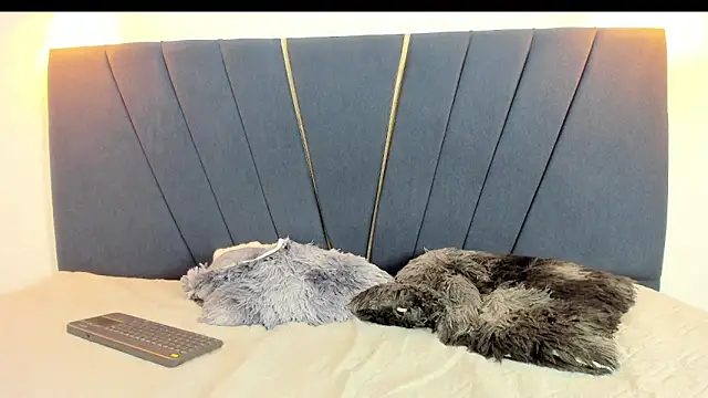 stwart_cum18 live sex cam