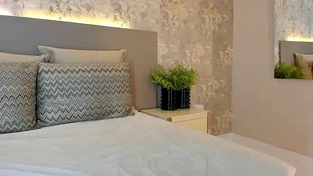 JadaKai live sex cam