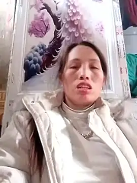 Gummiesu live sex cam