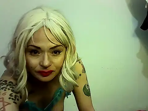 Cherry_Layne live sex cam