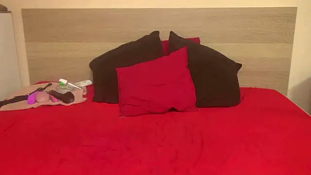 KendraLux live sex cam