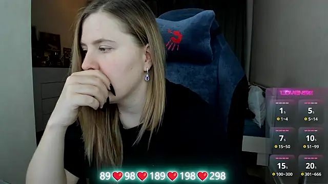 Olivia_Munk's cam snapshot