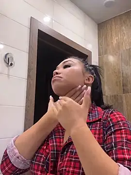 LadyDaaamn's cam snapshot