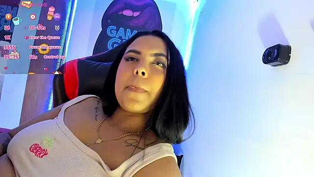 hillarybigboobs's cam snapshot