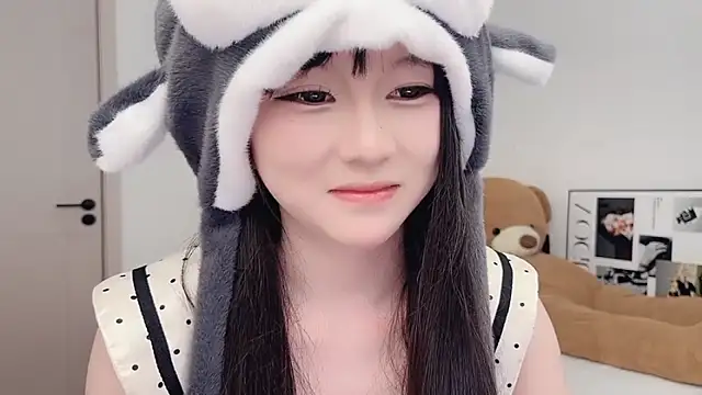 lnua-lnua's cam snapshot