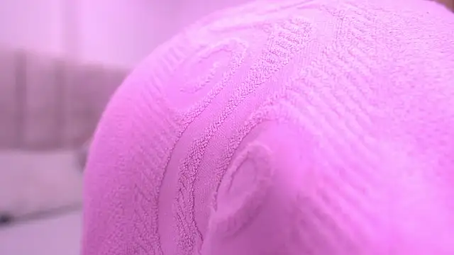 violeta_aroca's cam snapshot